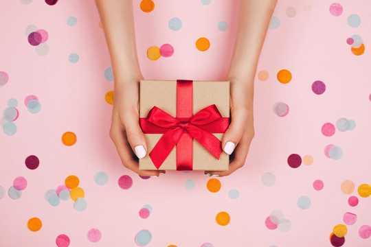 The Science Of Gift Wrapping Explains Why Sloppy Is Better