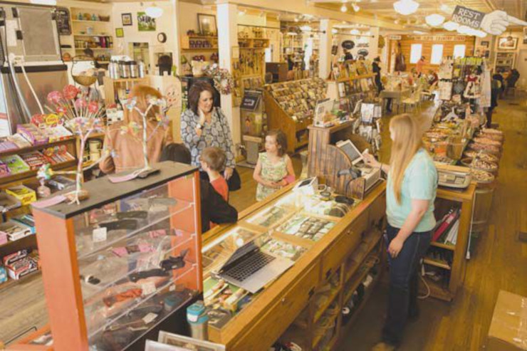 working country store 4 19